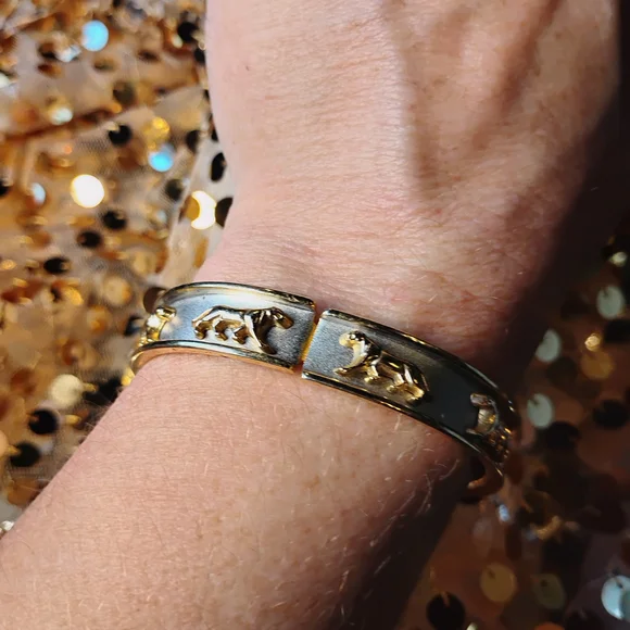 Vintage 80s Gols & Silver Waking Lioness Heavy Metal Spirit Cuff Bracelet - Picture 2 of 11